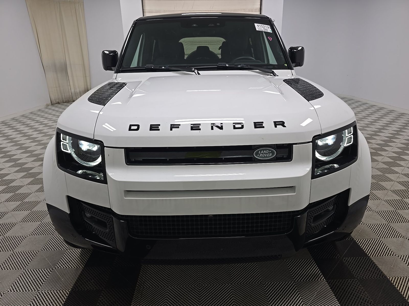 land rover defender 2025 SALE2EFEXS2401328 image land rover defender 2025 SALE2EFEXS2401328 image